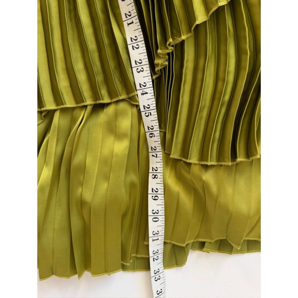 ANDREA IYAMAH
The Lenti Pleated Mini Dress in Onyx (Size S) - Picture 7 of 8